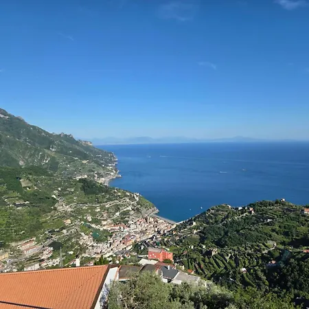 Tra Cielo E Mare Ravello