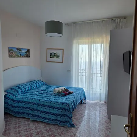 Tra Cielo E Mare * Ravello