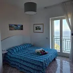 Tra Cielo E Mare Ravello