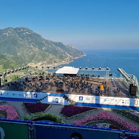 Tra Cielo E Mare Ravello