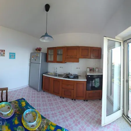 Tra Cielo E Mare Apartment *